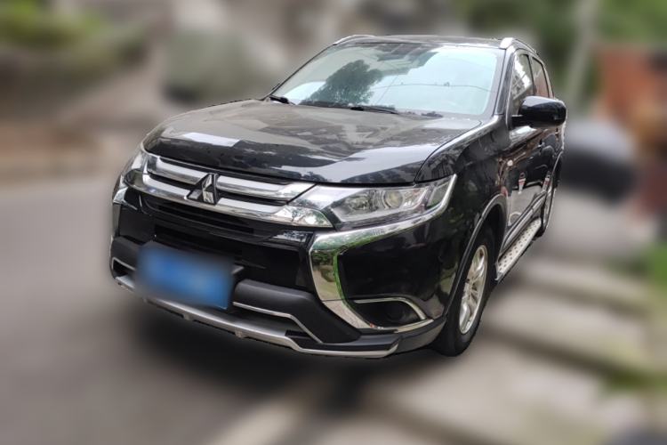 Used Mitsubishi Outlander 2016 2.0L Two-Wheel Drive Fashion Edition 5 Seats