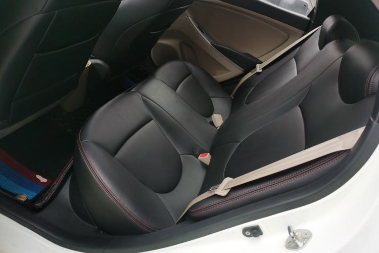 Used Hyundai Verna (older generation) 2014 1.4L Manual Smart GLS Trim