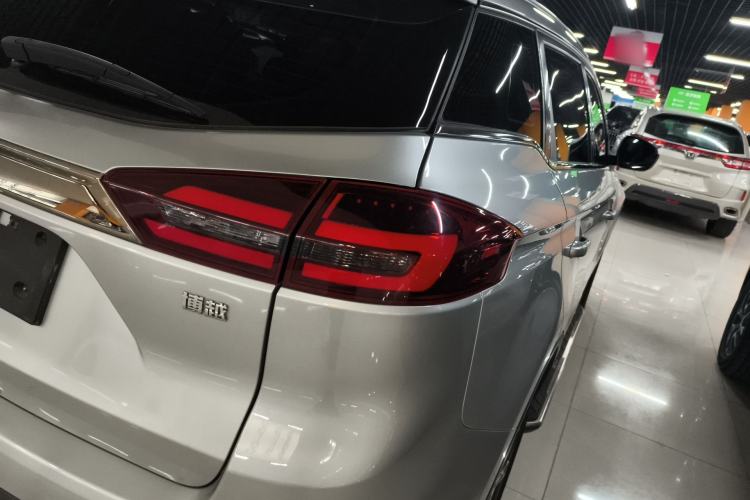 Used Geely Auto Emgrand X7 Sport 2016 1.8TD Automatic Smart Model Exterior 3