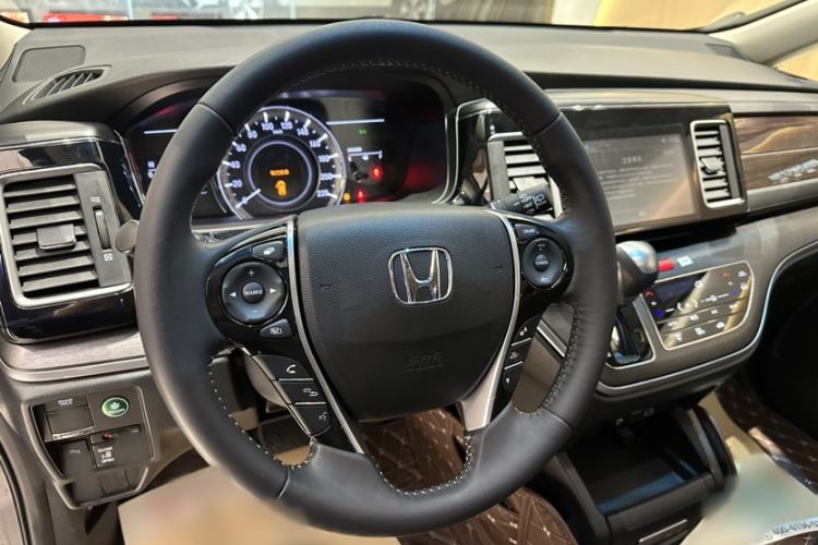 Used Honda Elysion 2016 2.4L Luxury Edition