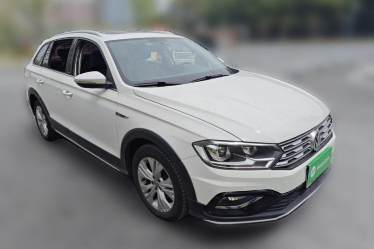 Used Volkswagen C-TREK 2018 1.5L Automatic Comfort Model Front Right 45 Deg