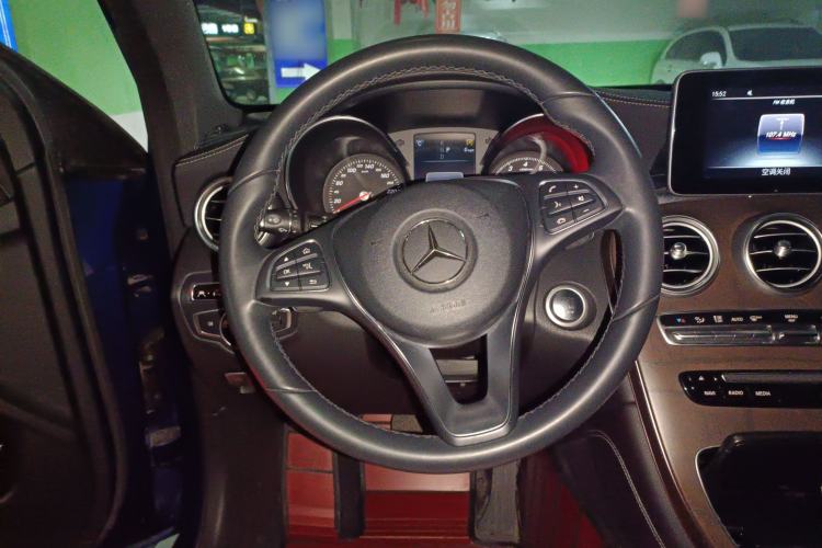 Used Mercedes-Benz GLC 2016 GLC 300 4MATIC Dynamic Model