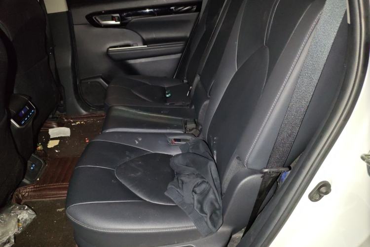 Used Toyota Highlander 2022 Dual-Engine 2.5L Two-Wheel Drive Prestige Edition 7-Seater Left Rear Seat