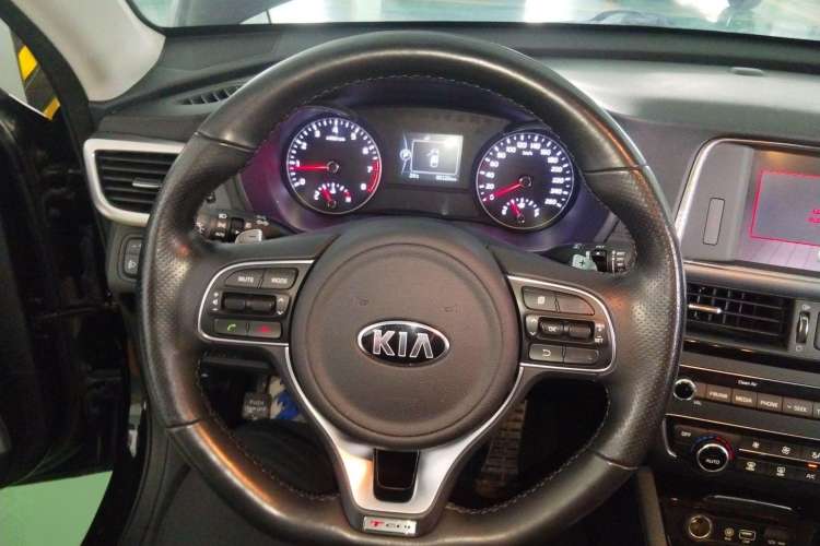 Used Kia K5 2016 1.6T Automatic LUX
