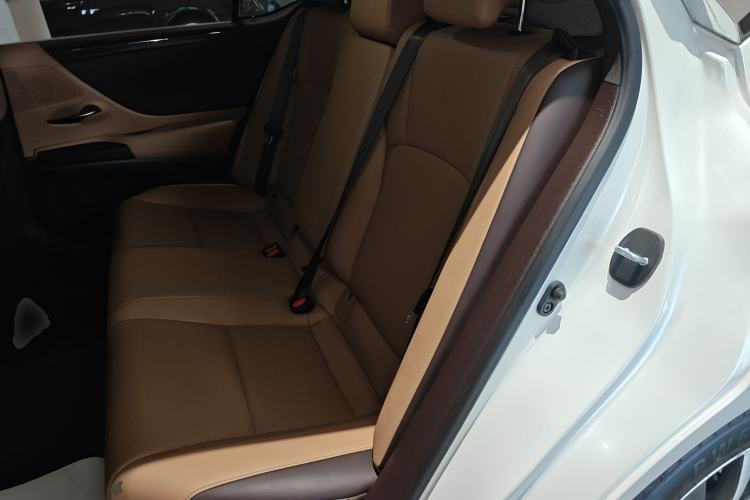 Used Lexus ES 2020 260 Excellence Edition