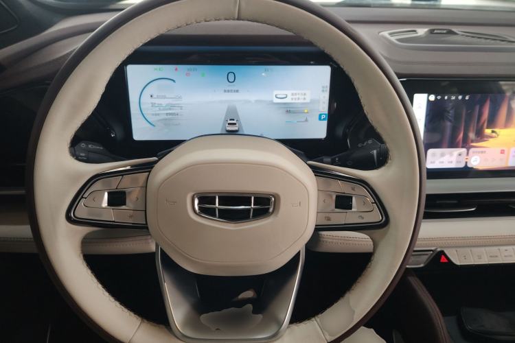 Used Geely Auto Monjaro L 2021 2.0TD DCT EVO Two-Wheel Drive Prestige Version Steering Wheel