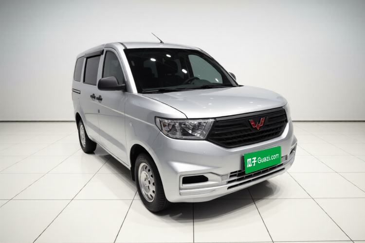 Used Wuling Hongguang V 2022 1.5L Jingqu Version Hydraulic Power Steering LAR Exterior 1