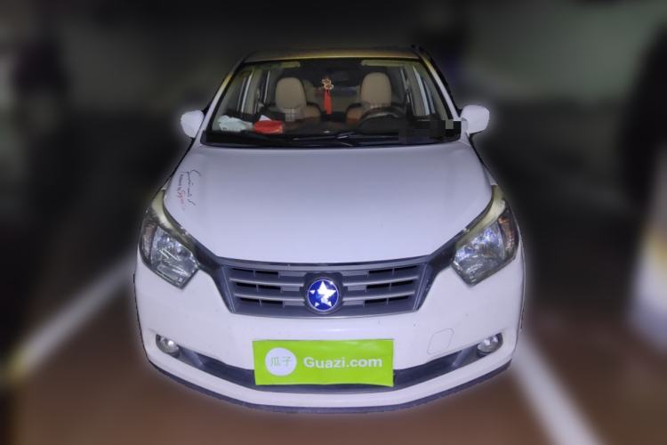 Used Venucia D50 2013 1.6L Automatic Fashion Edition
