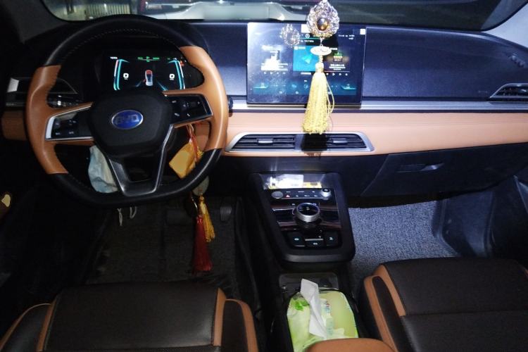 Used BYD e2 2021 Luxury Model Center Console