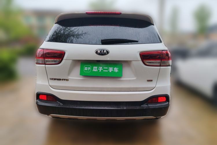 Used Kia Sorento 2015 Sorento L 2.4L Gasoline 4WD Elite Edition 5 Seats China V Emission Standard Rear