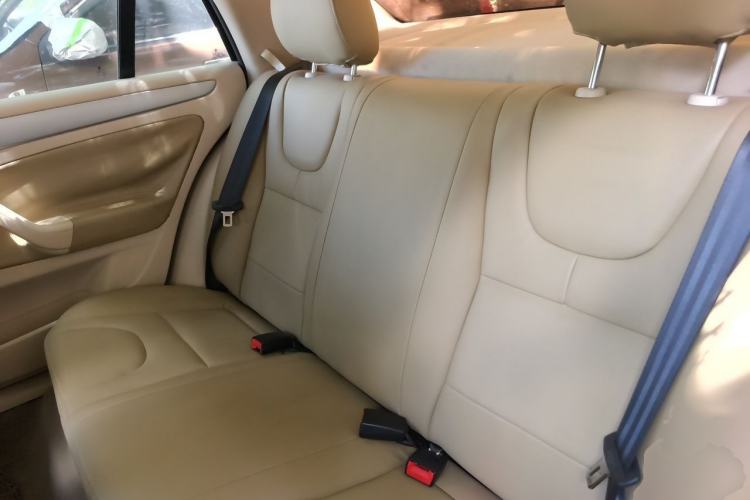 Used Volkswagen Bora 2012 1.6L Manual Fashion Edition
