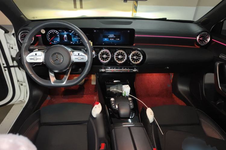 Used Mercedes-Benz A-Class 2021 A 200 L Sport Sedan Fashion Model Center Console