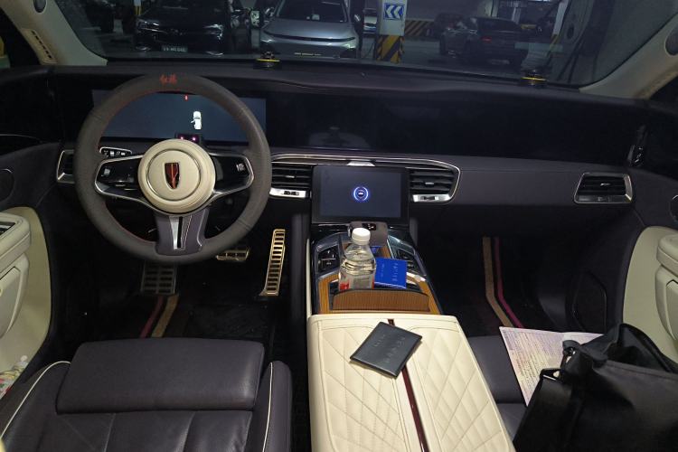 Used Hongqi E-HS9 2021 510 km Range Flagway Edition Six Seats Center Console