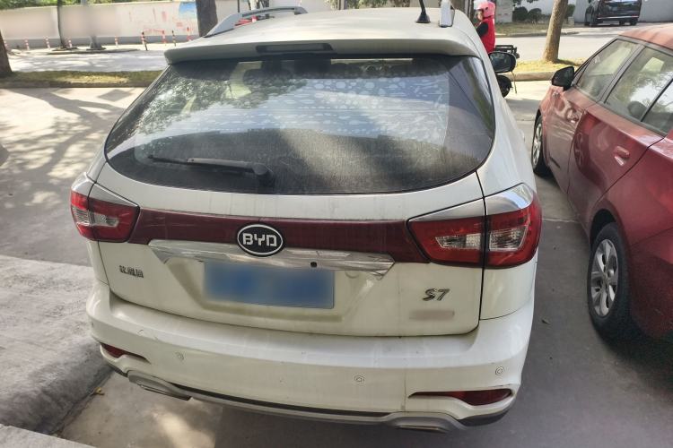 Used BYD S7 2015 2.0T Upgraded Automatic Luxury Version
