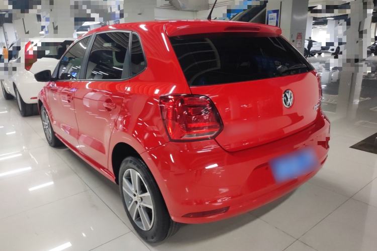 Used Volkswagen Polo 2016 1.6L Automatic Comfort Model
