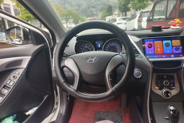 Used Hyundai Elantra (5th Generation / Langdong) 2015 1.6L Automatic Leading Model