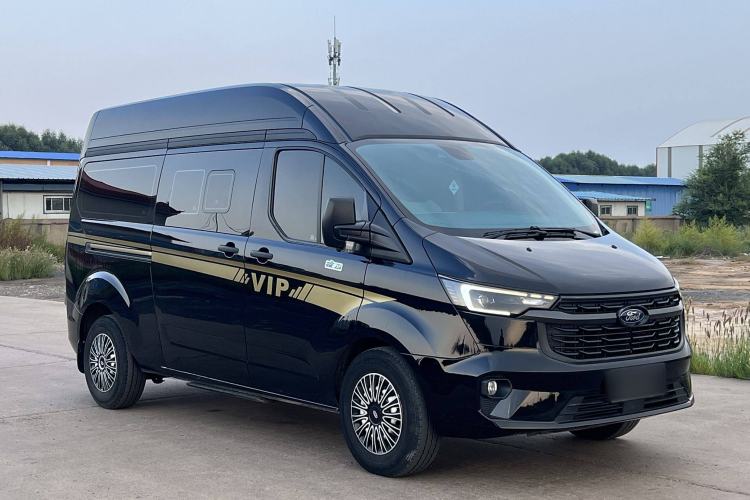 Used Ford Transit 2023 2.0T Diesel Automatic Multi-Purpose Commercial Vehicle Mid-Frame Mid-Roof 5/6 Seats Exterior 2