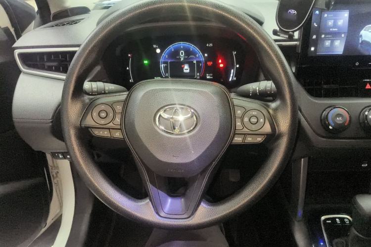 Used Toyota Corolla Cross 2023 2.0L Pioneer Edition
