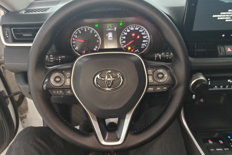 Used Toyota RAV4 2023 2.0L CVT Two-Wheel Drive Urban Edition Interior 3