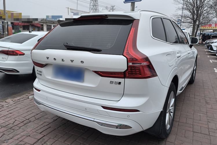 Used Volvo XC60 2022 B5 4x4 Zhiyi Luxury Edition
