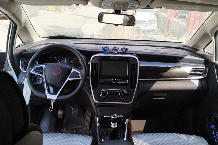 Used BYD Song MAX 2018 1.5T Manual Smart Connect Luxury 6-Seater
