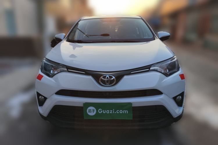 Used Toyota RAV4 2019 2.0L CVT Two-Wheel Drive Pioneer Edition China V Standard
