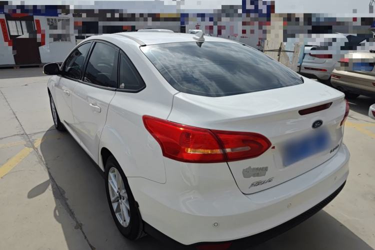 Used Ford Focus 2018 Sedan Classic 1.6L Automatic Trendy SmartDrive Edition
