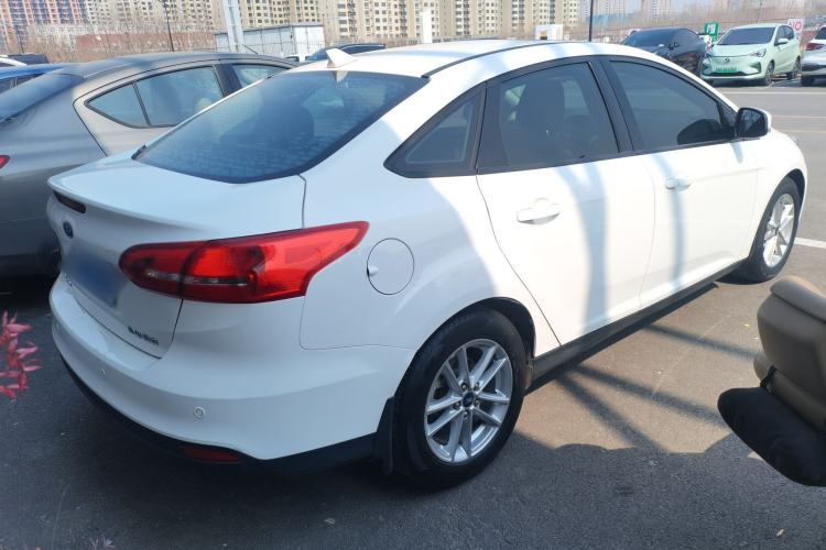 Used Ford Focus 2017 Sedan 1.6L Automatic Fashion Edition Smart Drive Version
