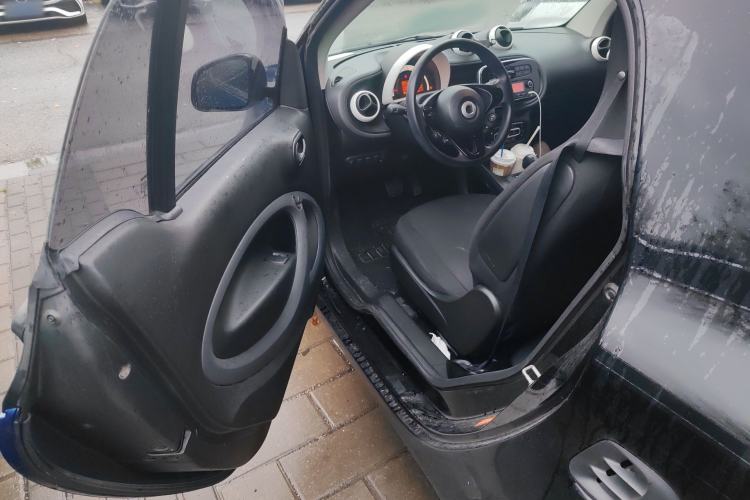 Used smart fortwo 2018 1.0L 52kW Hardtop Dynamic Version China V Driver Seat