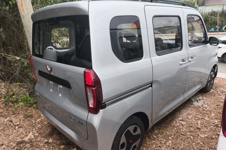 Used Wuling Zhiguang New Energy 2025 Comfort Model Rear Right 45 Deg