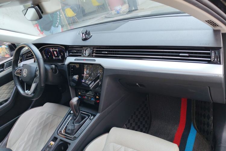 Used Volkswagen Magotan 2023 2 Million Units Commemorative Edition 330TSI DSG Luxury Version
