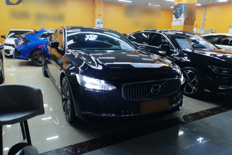 Used Volvo S90 2024 B5 Zhiyuan Luxury Edition
