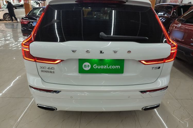 Used Volvo XC60 2021 T5 4x4 Smart Luxury Edition