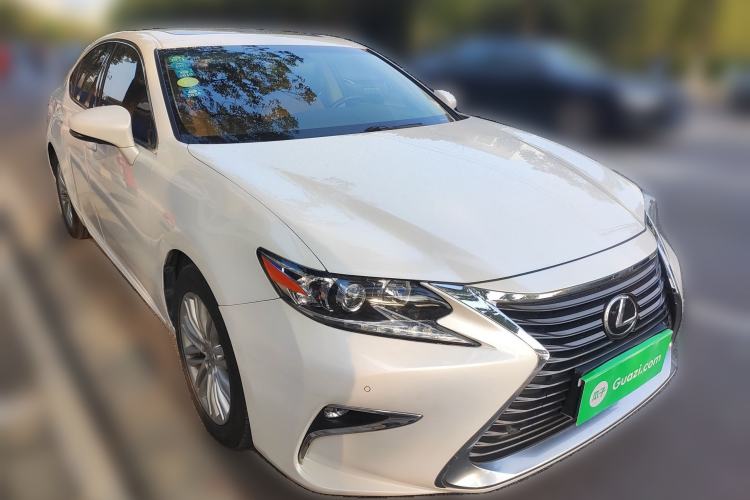 Used Lexus ES 2015 200 Elite Edition
