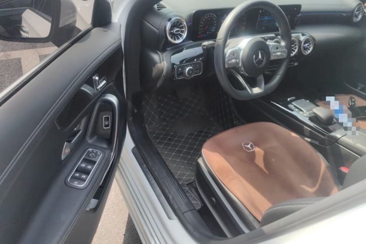 Used Mercedes-Benz A-Class 2021 A 200 L Sport Sedan Fashion Model
