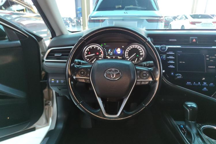 Used Toyota Camry 2018 2.5G Luxury Edition Steering Wheel