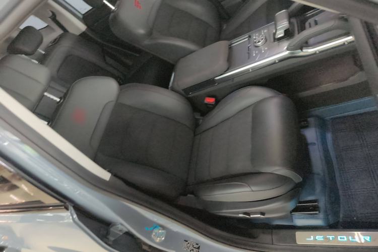 Used JETOUR Traveler 2023 2.0T All-Wheel-Drive CrossPRO Right Front Seat