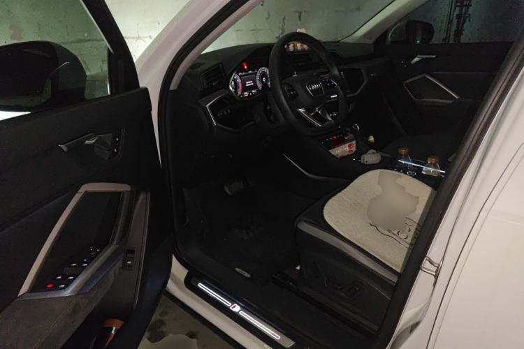 Used Audi Q3 2023 35 TFSI Fashion Dynamic Model (1.5T) Driver Seat