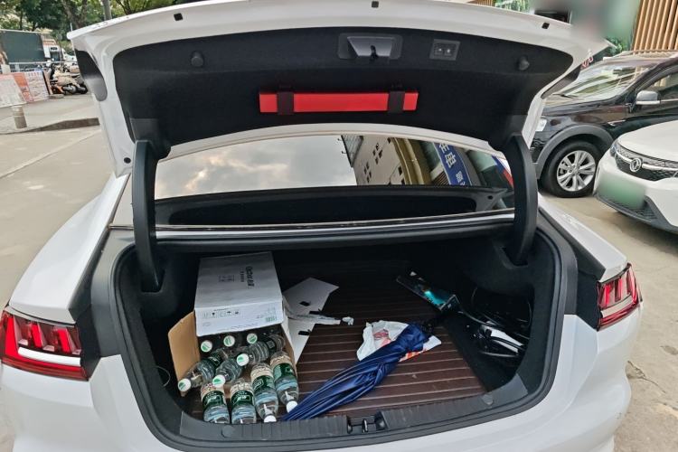 Used BYD Han 2020 DM Four-Wheel Drive Performance Edition Prestige Model Trunk