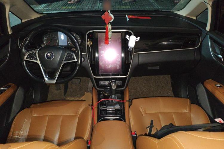 Used BYD Song MAX 2018 1.5T Automatic Smart Connect Luxury 6-Seater
