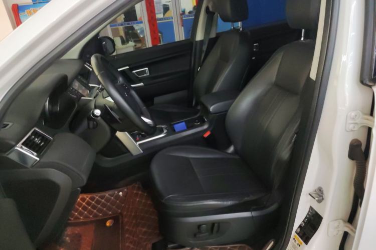 Used Land Rover Discovery Sport 2019 240 PS SE Version China VI Standard Left Front Seat