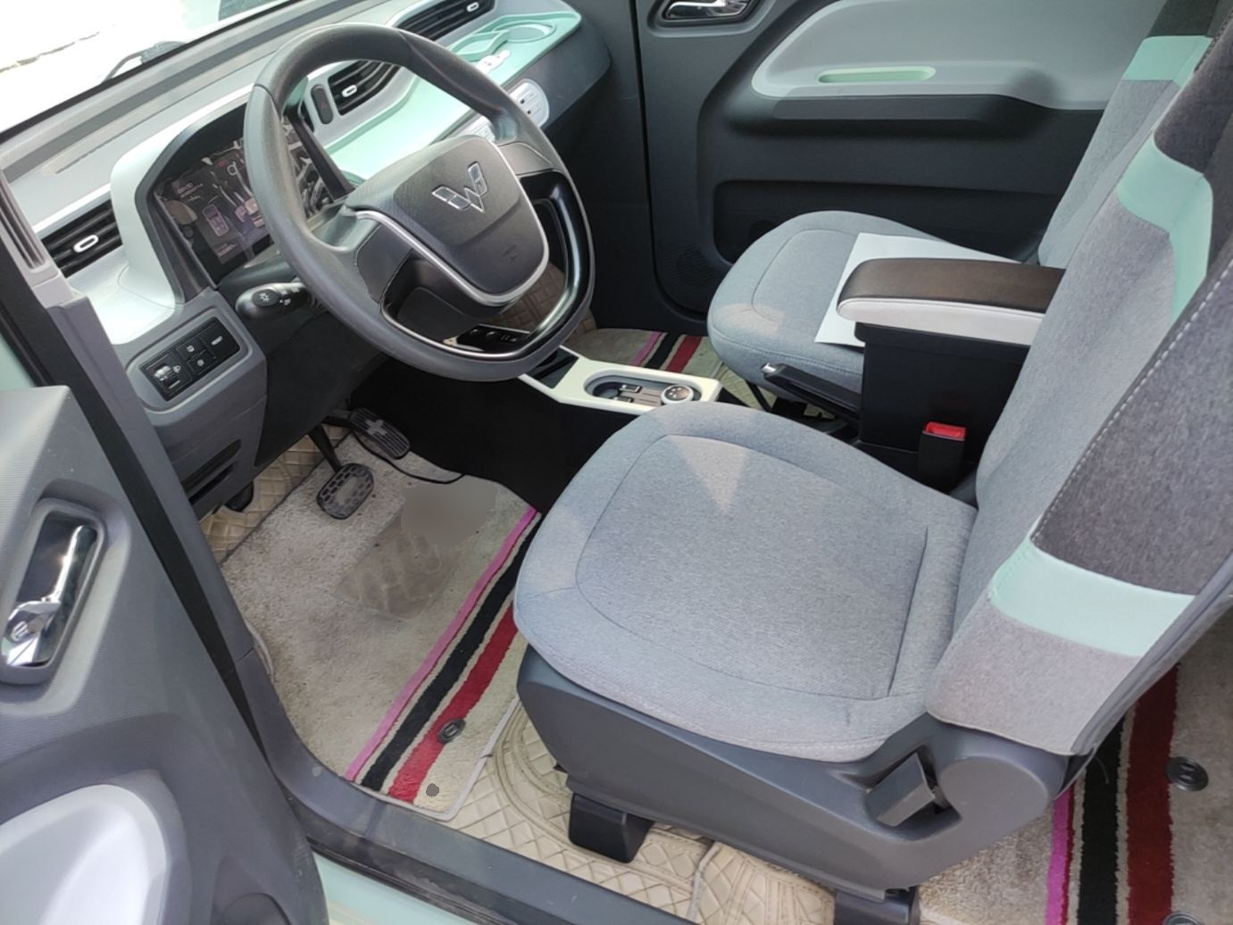 Vordere Reihe im Auto