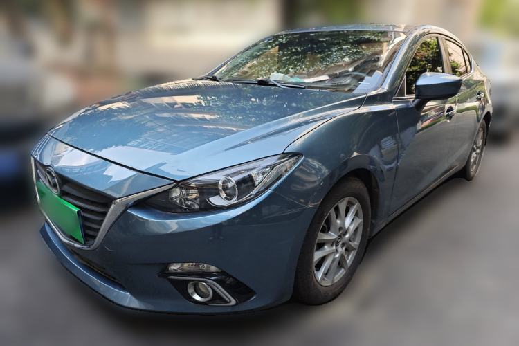 Used Mazda 3 Axela 2016 Sedan 1.5L Automatic Luxury Model