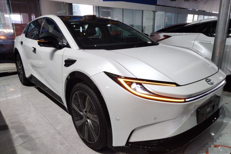 Used Toyota bZ5 2025 Model 550 PRO Smart Driving Edition