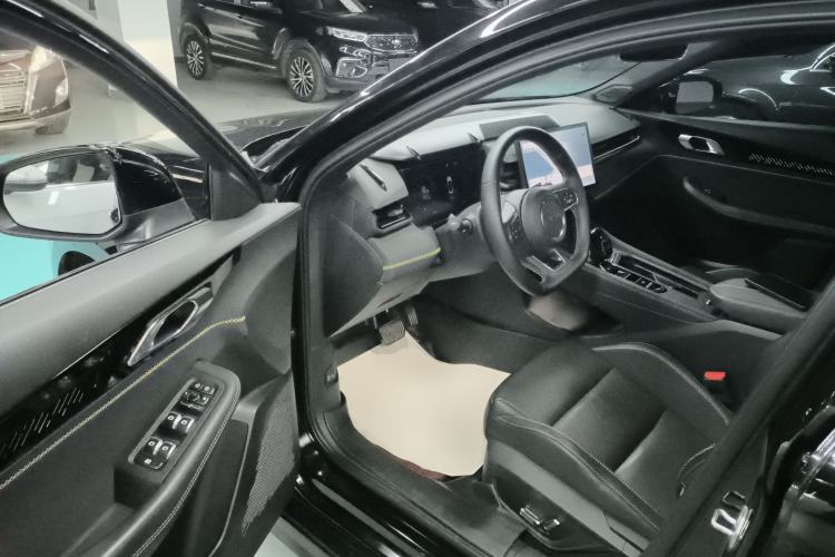 Used Lynk & Co 03 2023 2.0TD DCT JingPro
