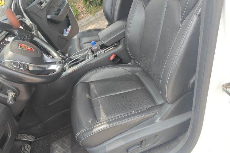 Used Roewe RX5 2016 20T Two-Wheel Drive Automatic Internet Smart Edition