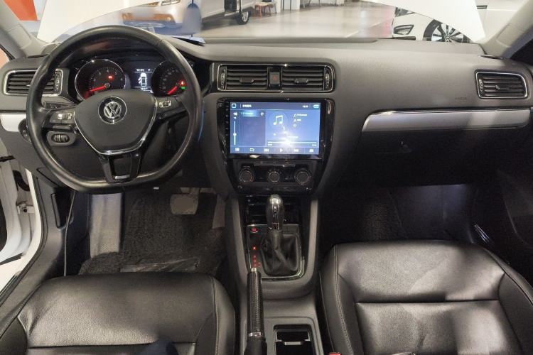 Used Volkswagen Sagitar 2018 280TSI DSG Comfort Model
