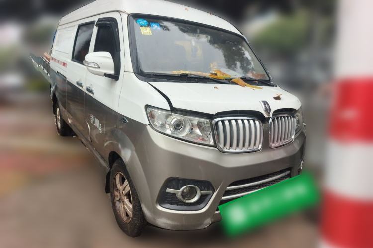 Used Jinbei New Hiace X30L 2016 1.5L Wealth Edition Van DLCG14 Front Right 45 Deg