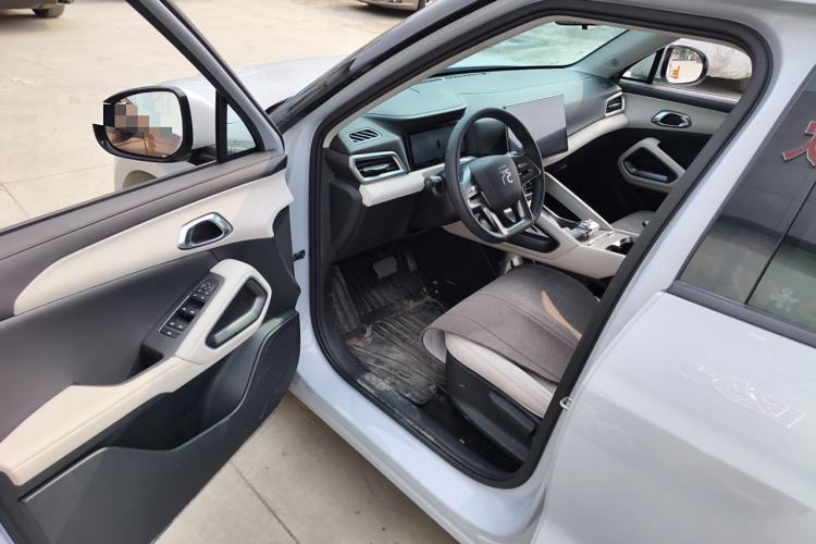 Used BYD Yuan UP 2024 401KM Leading Edition Driver Seat