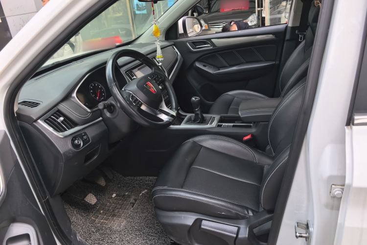 Used Roewe RX5 2016 20T Two-Wheel Drive Manual Flagship Edition
